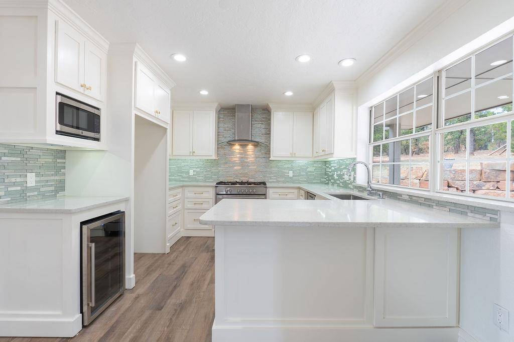 100323 S Shadyoak DR, Harrah, OK 73045