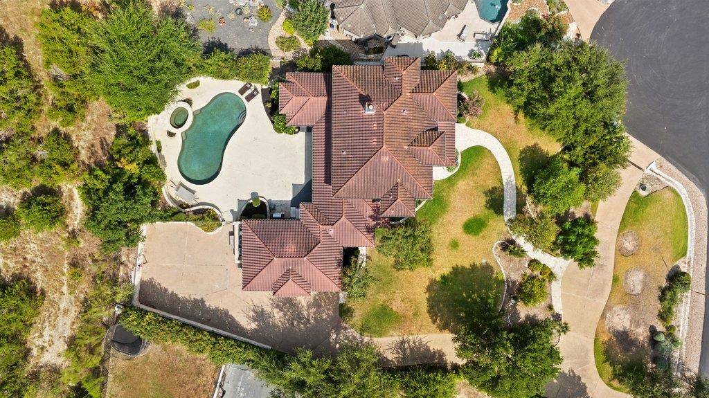 34 AUTUMN OAKS DR, Austin, TX 78738