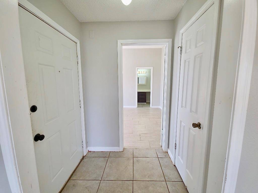 1081 Private Road 7023, Elgin, TX 78621