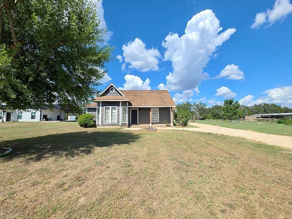 1081 Private Road 7023, Elgin, TX 78621