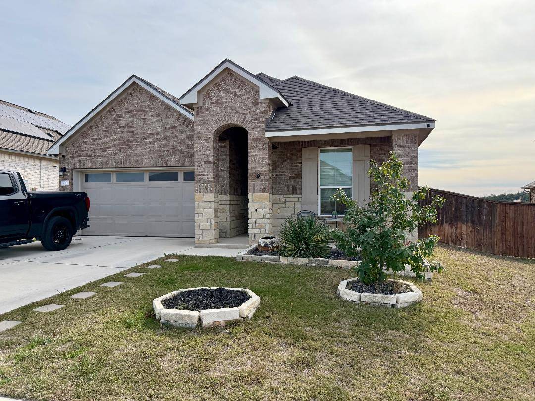 228 Indian Shoal DR, Georgetown, TX 78628