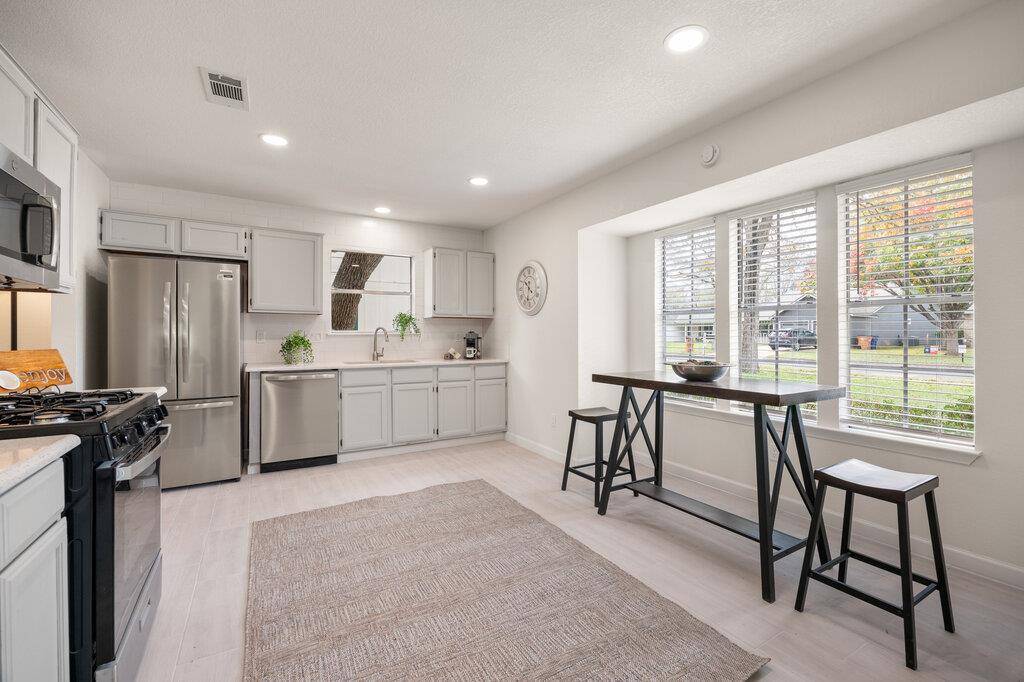7611 Navarro PL, Austin, TX 78749