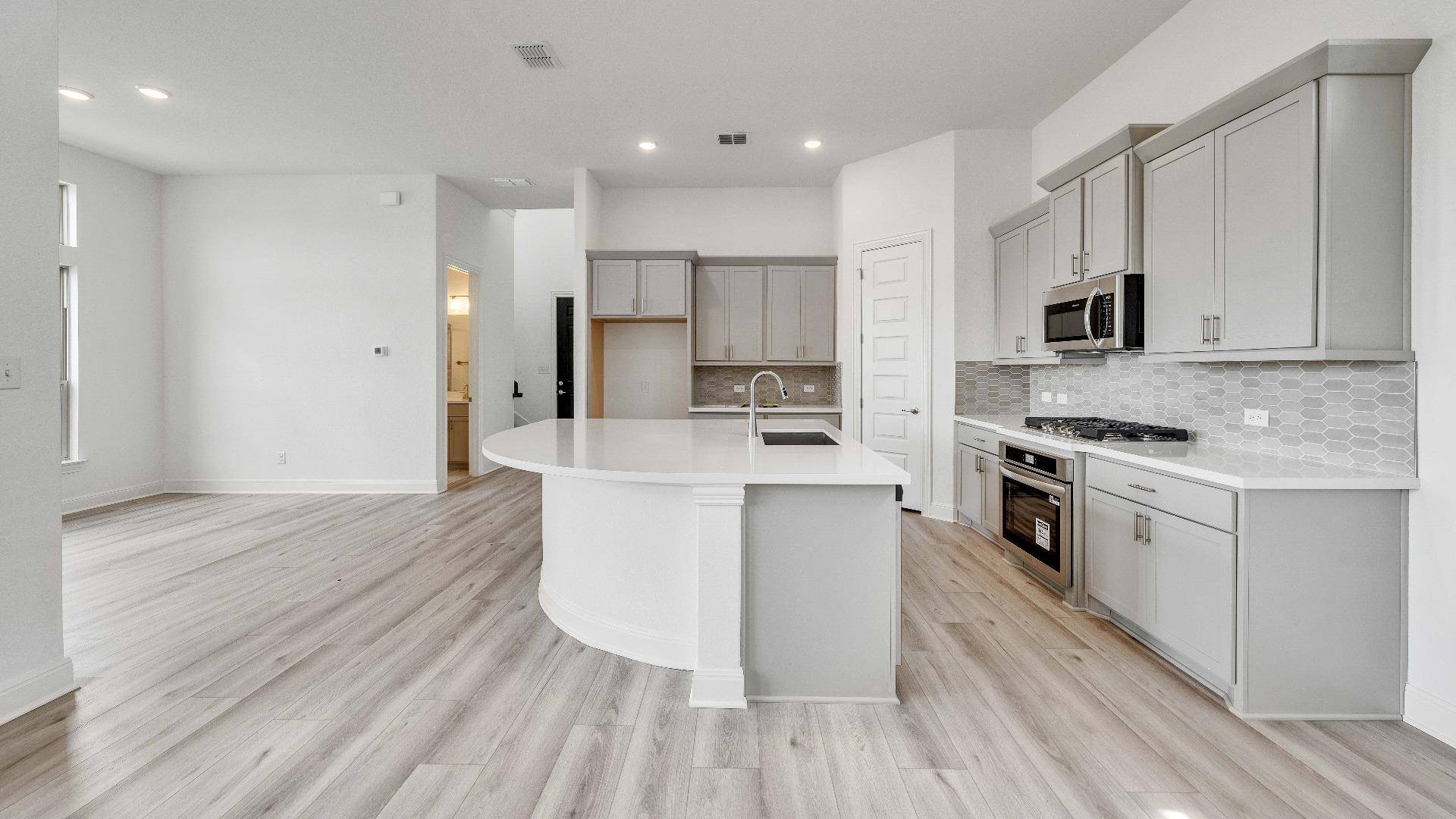 209 Rock Daisy TRL, Hutto, TX 78634