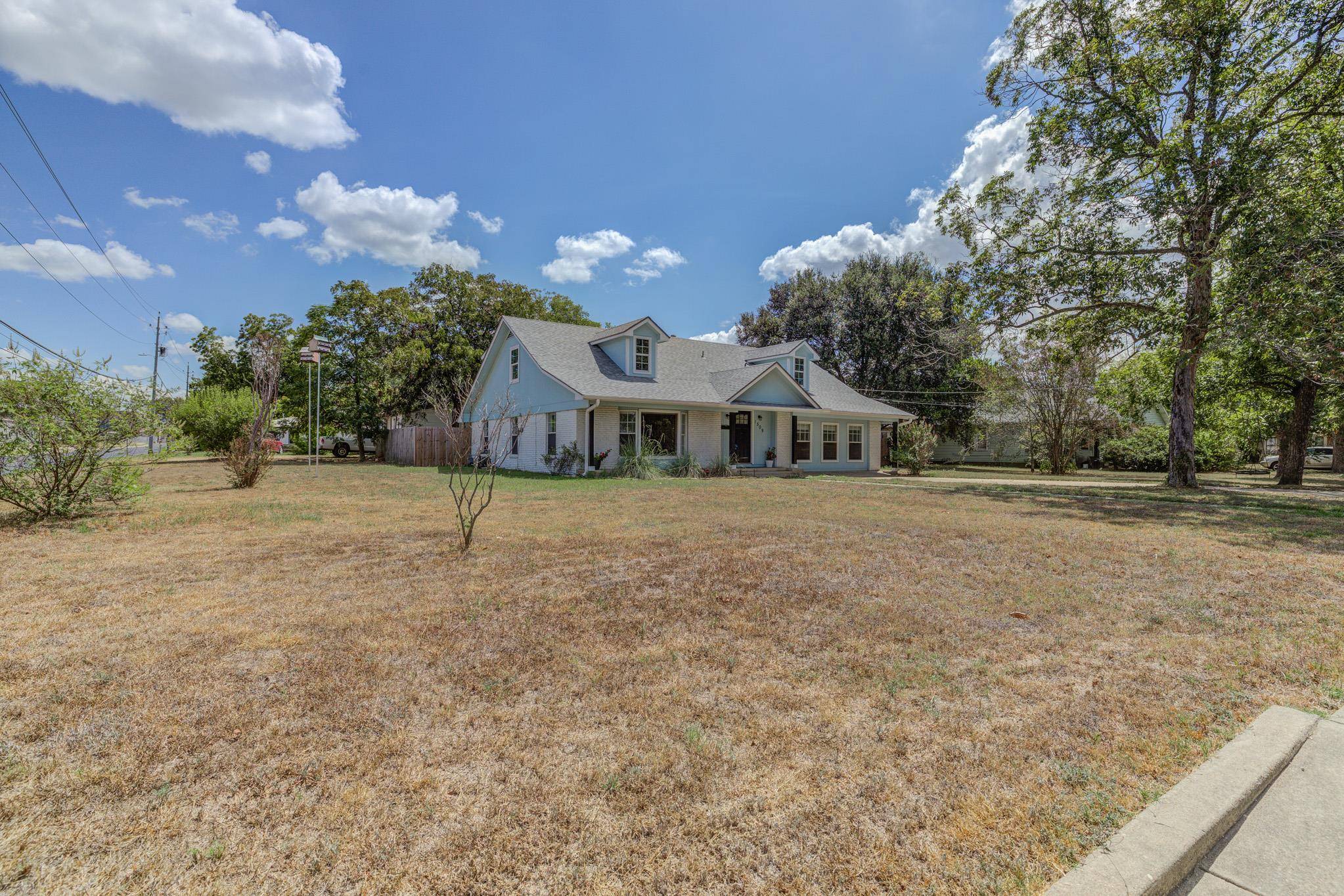 1509 SW Hill ST, Bastrop, TX 78602