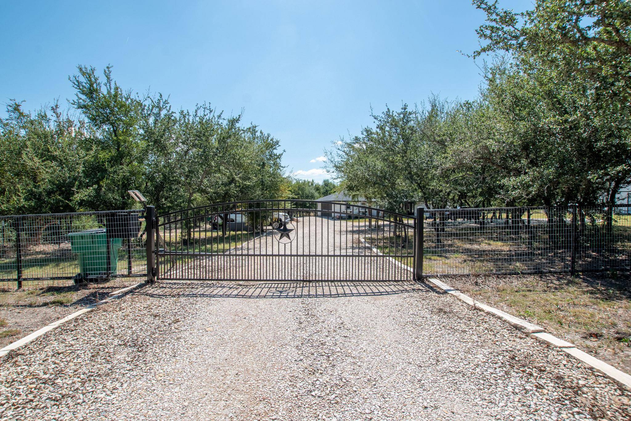 141 Bugatti CT, Burnet, TX 78611