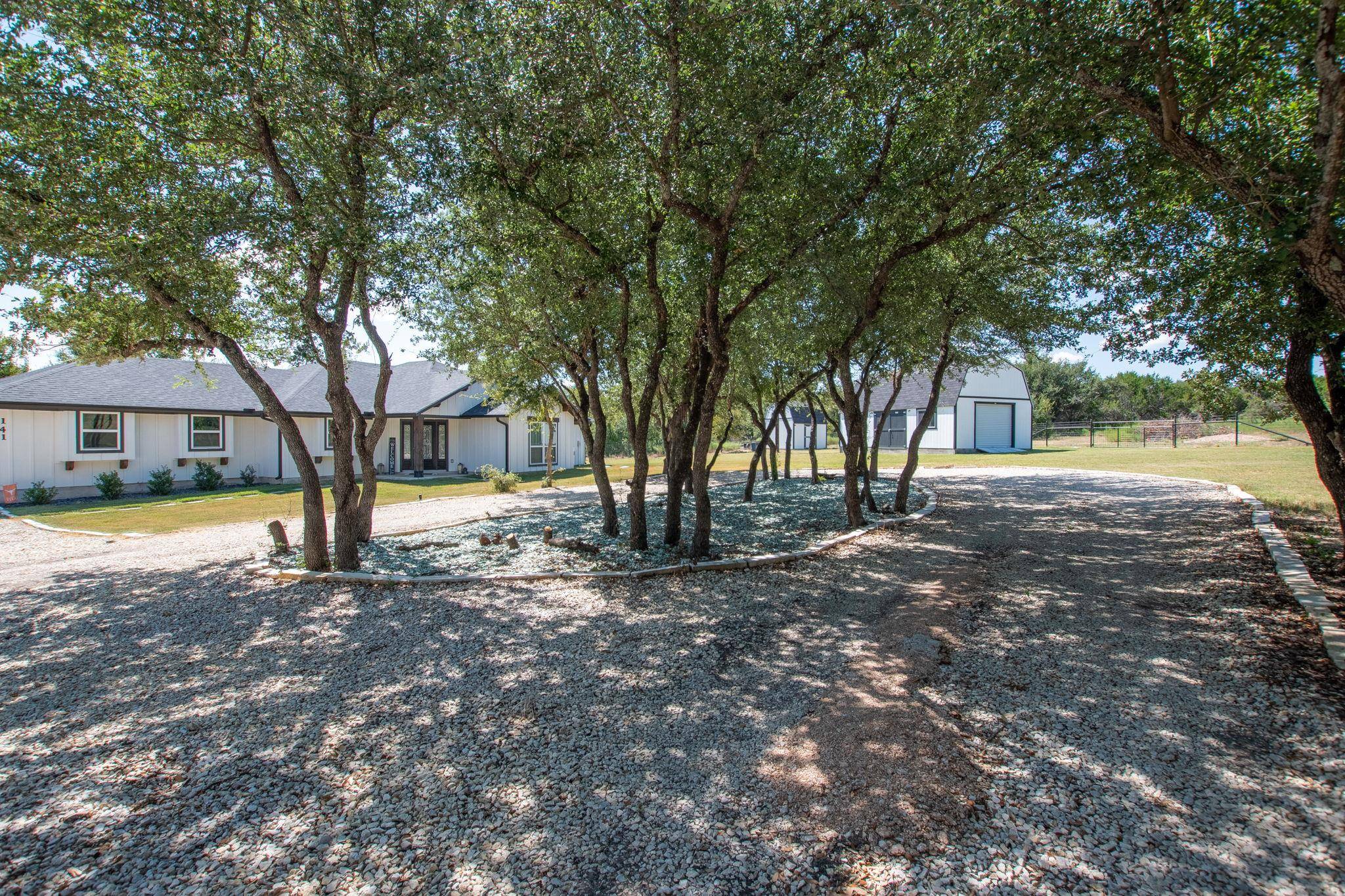 141 Bugatti CT, Burnet, TX 78611