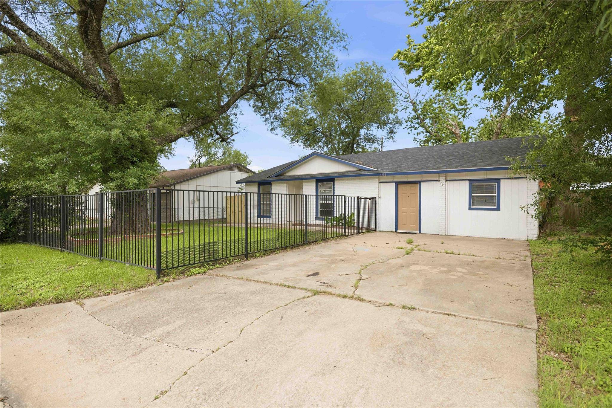 4502 Turnstone DR, Austin, TX 78744