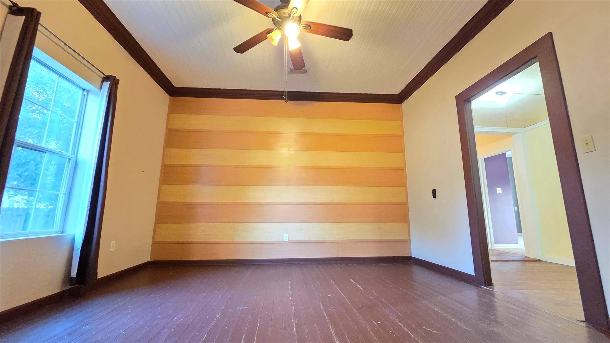 401 N Pecan ST, Moulton, TX 77975
