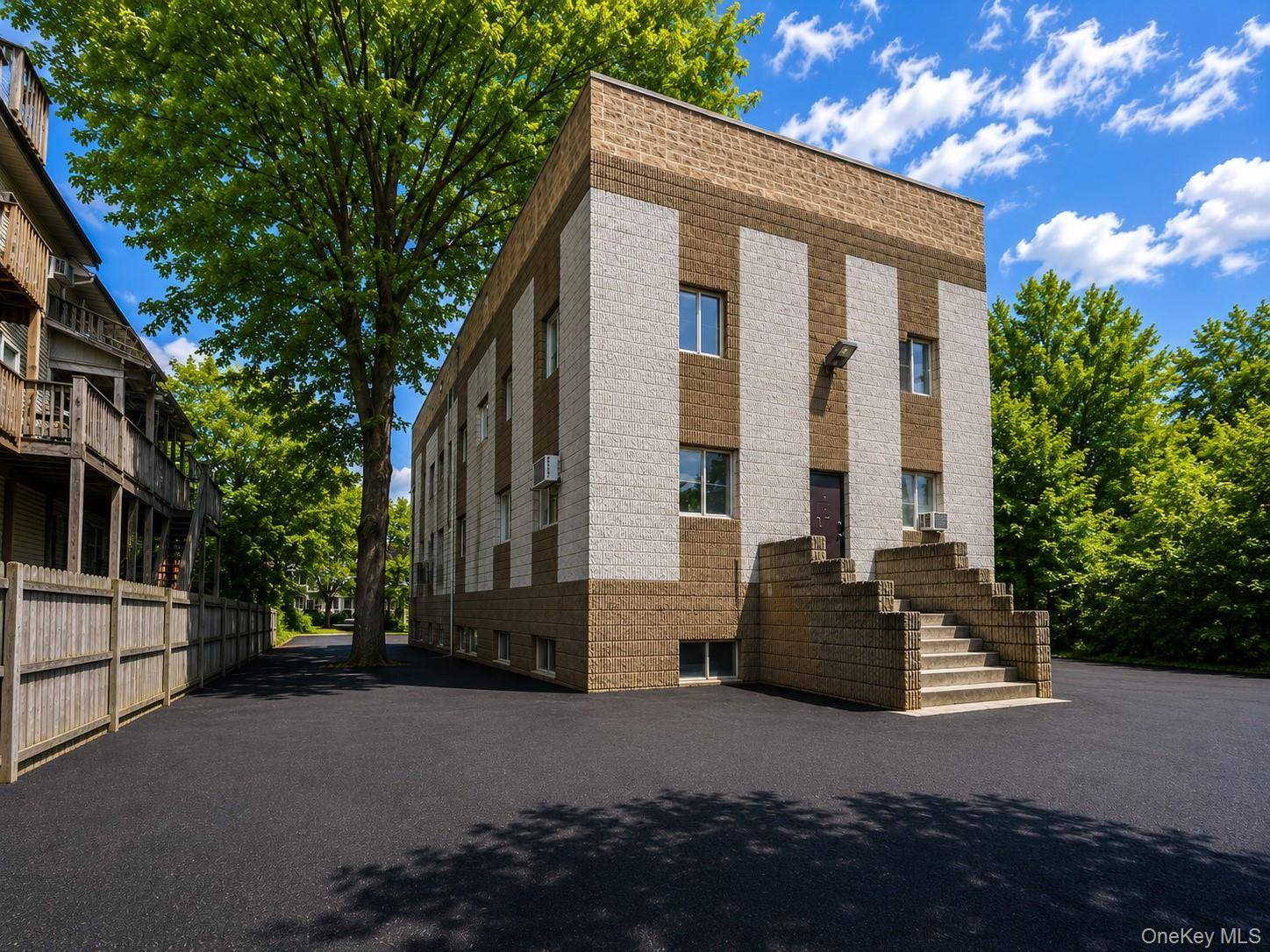 21 Rita AVE, Monsey, NY 10952