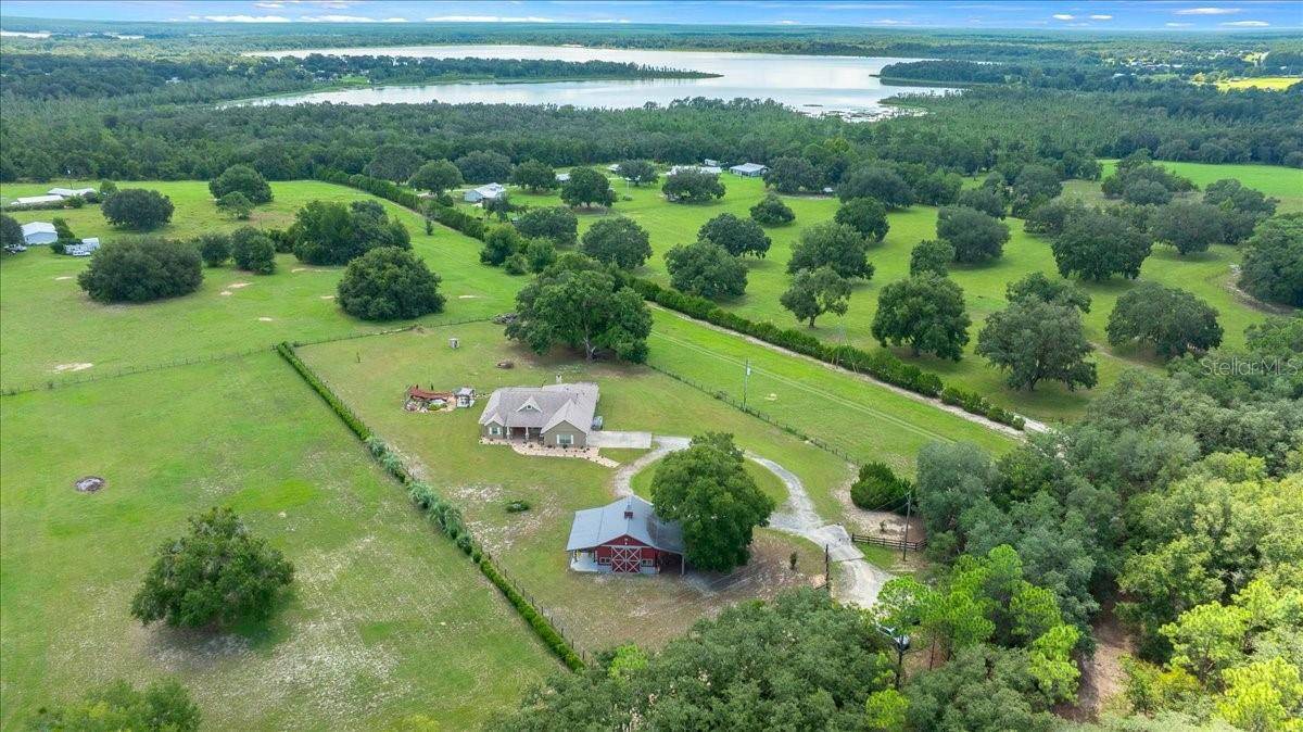 3351 SE 164TH TER, Ocklawaha, FL 32179
