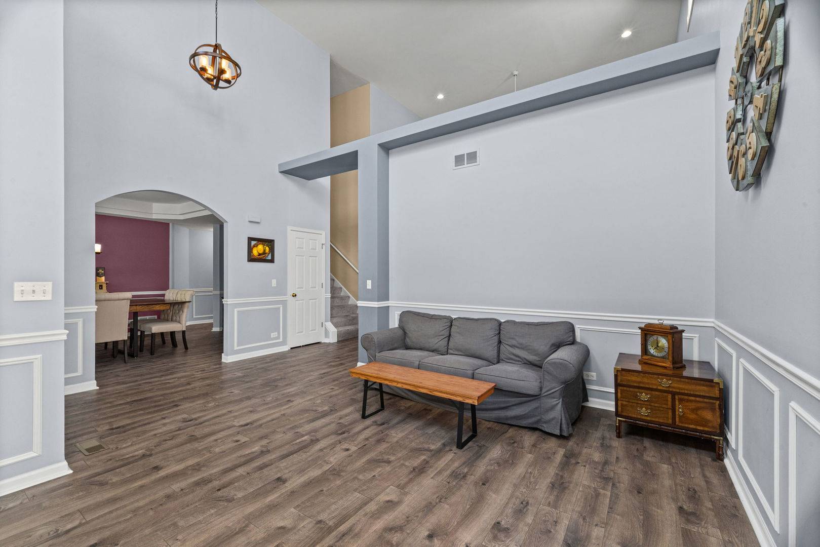 1700 Saint Andrew DR, Vernon Hills, IL 60061