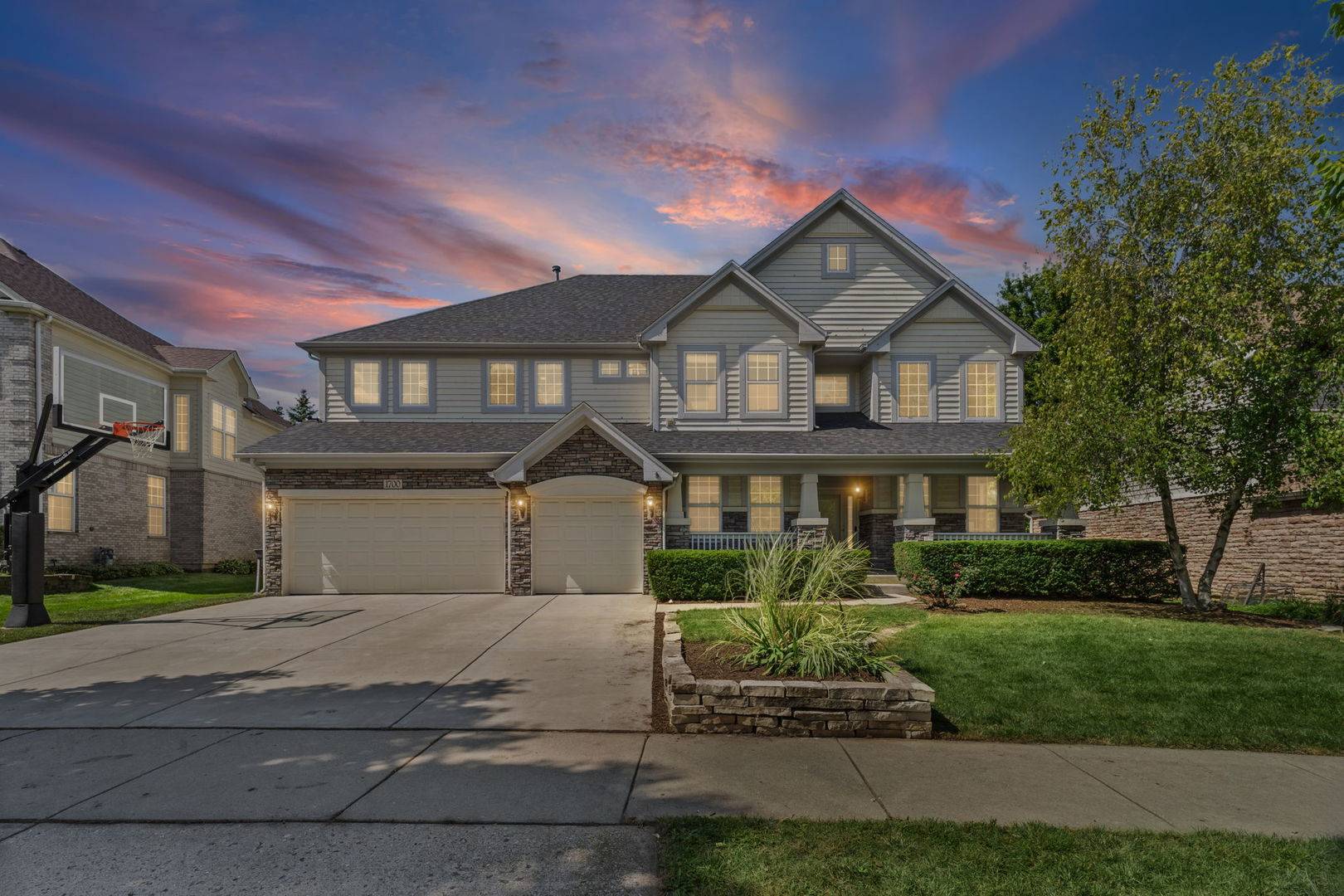 1700 Saint Andrew DR, Vernon Hills, IL 60061