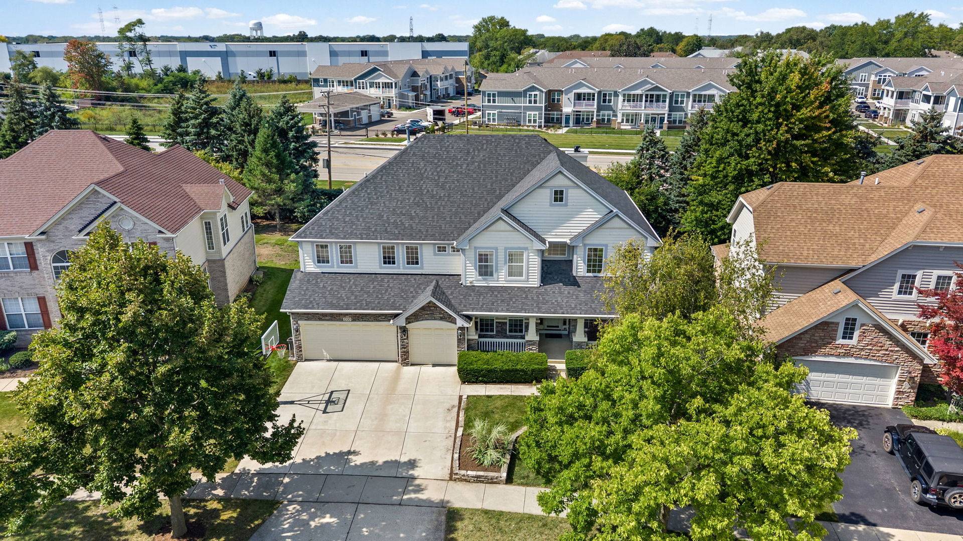 1700 Saint Andrew DR, Vernon Hills, IL 60061