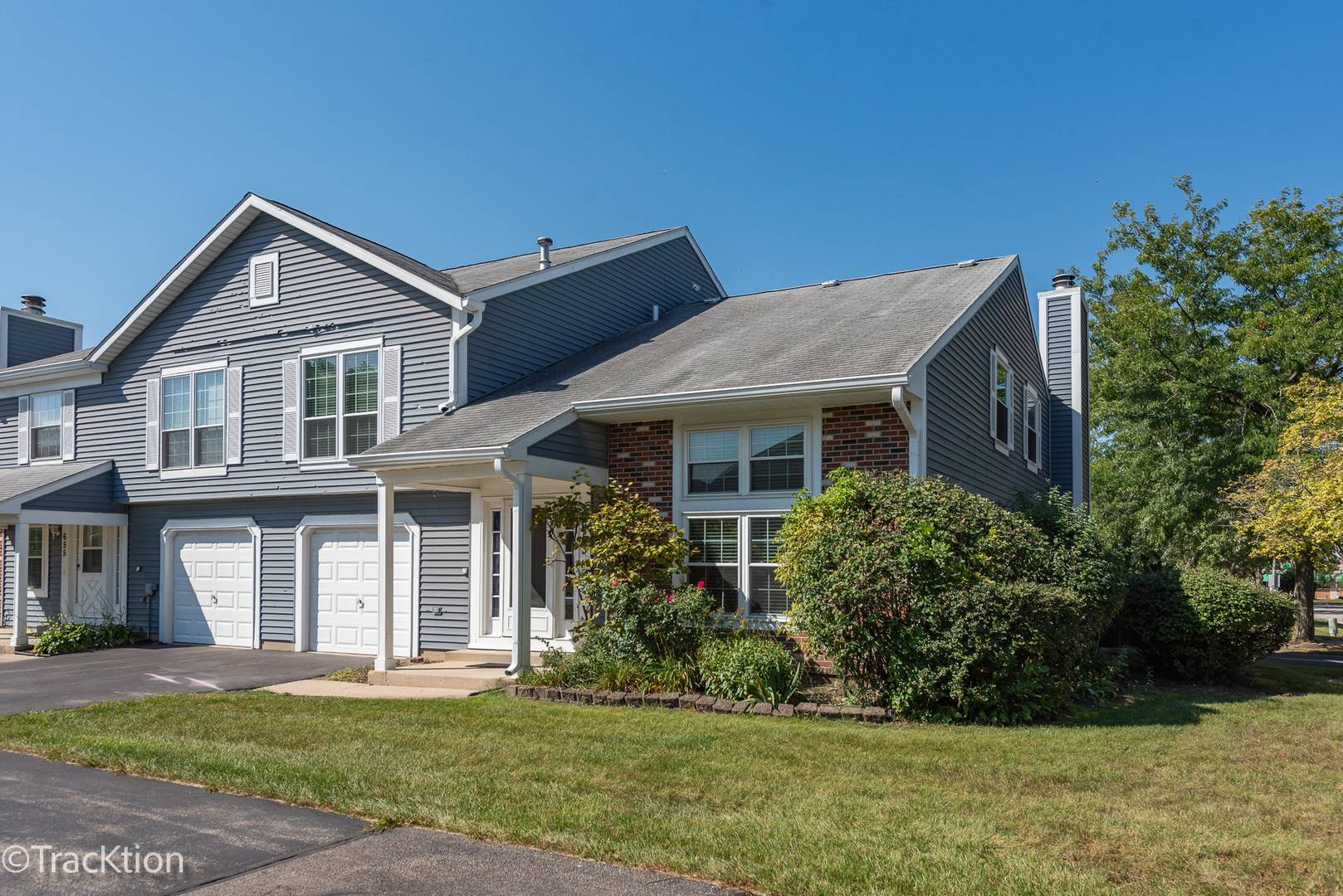 653 Pontiac LN, Bolingbrook, IL 60440