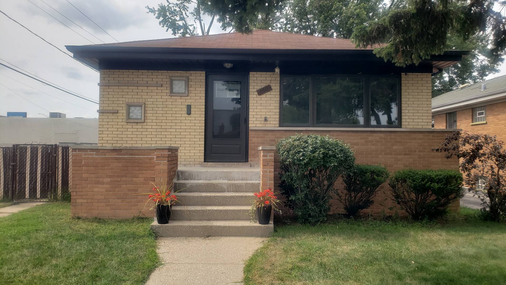 460 Crandon AVE, Calumet City, IL 60409
