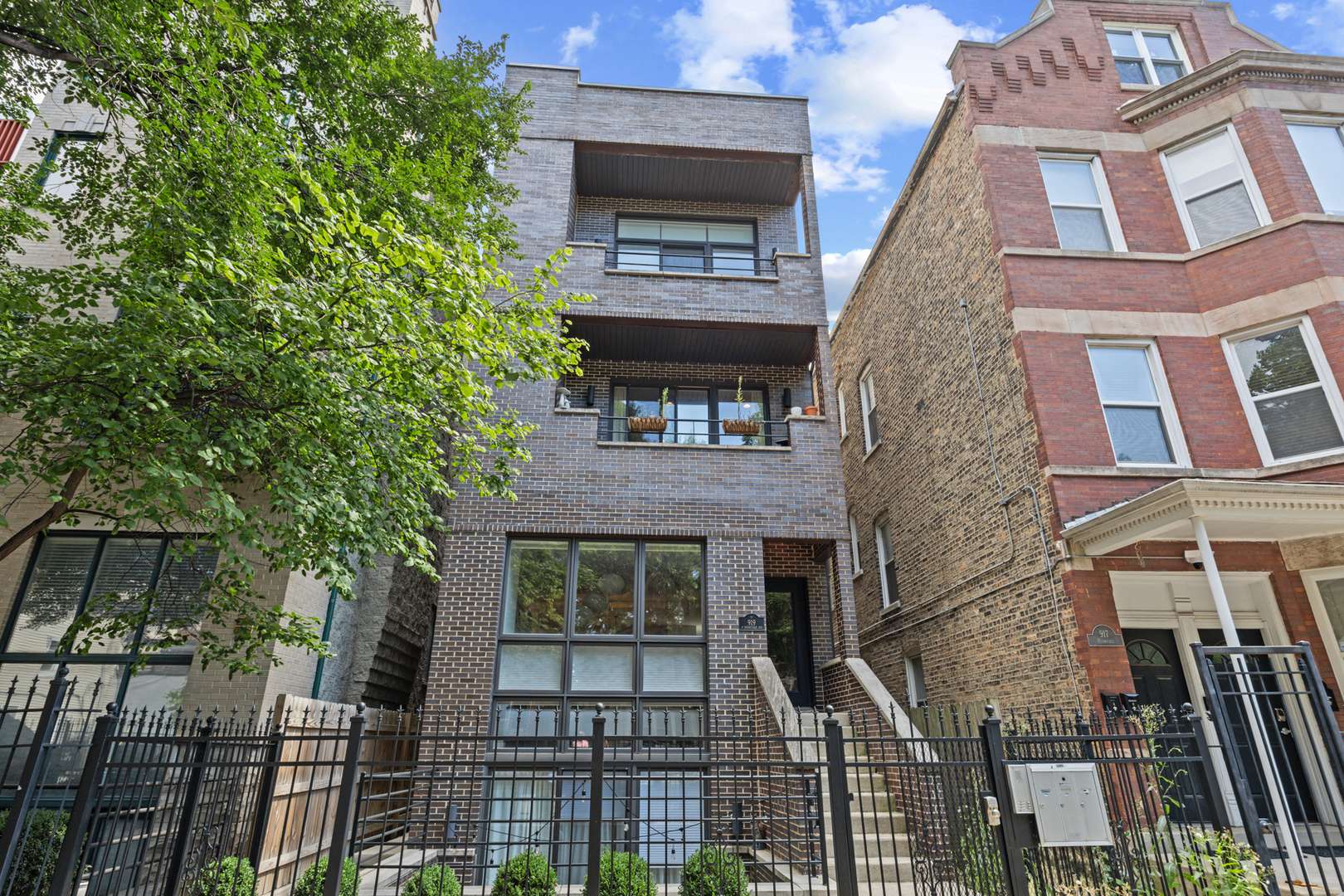 919 N Hermitage AVE #3, Chicago, IL 60622