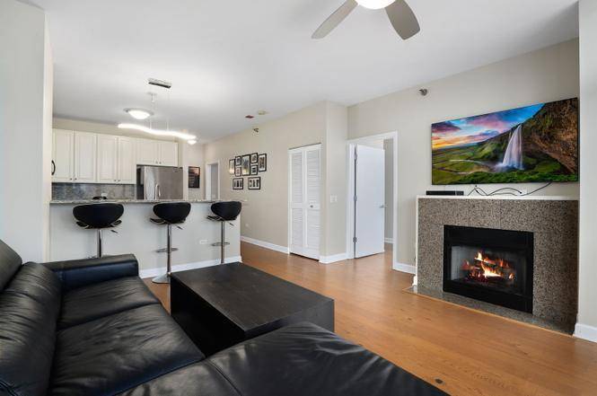 1600 S Prairie AVE #1204, Chicago, IL 60616