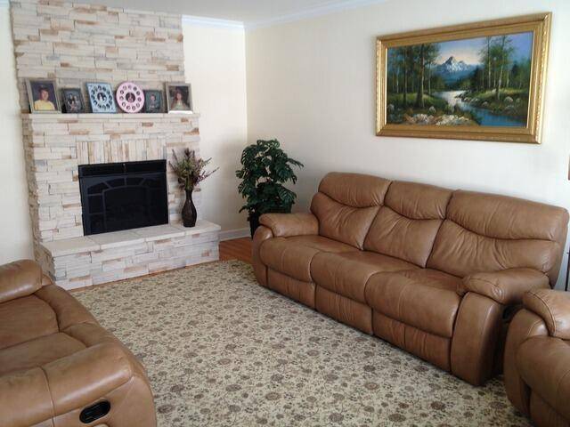 2503 N Hainsworth AVE, North Riverside, IL 60546