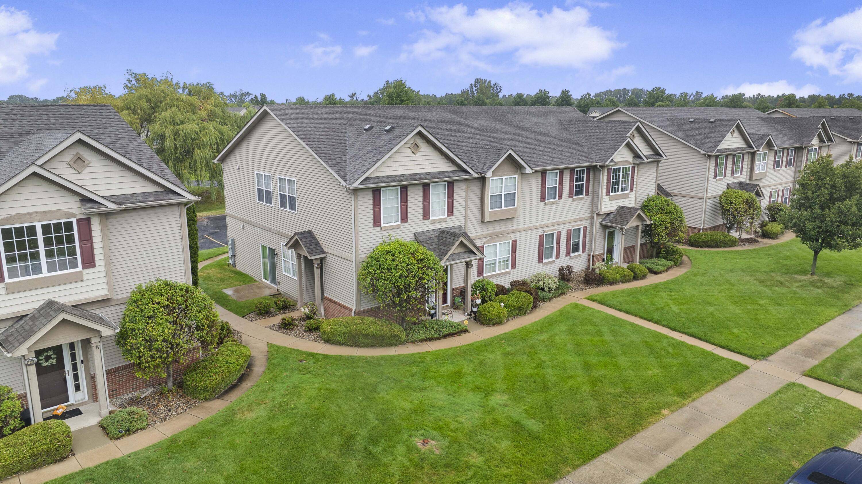 1254 Primrose Lane, Schererville, IN 46375