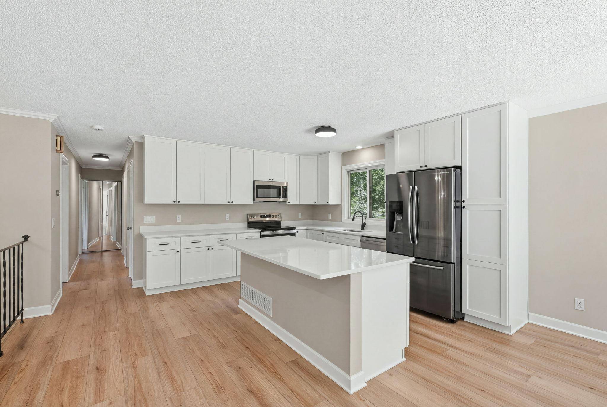 10515 Old County Road 15, Plymouth, MN 55441