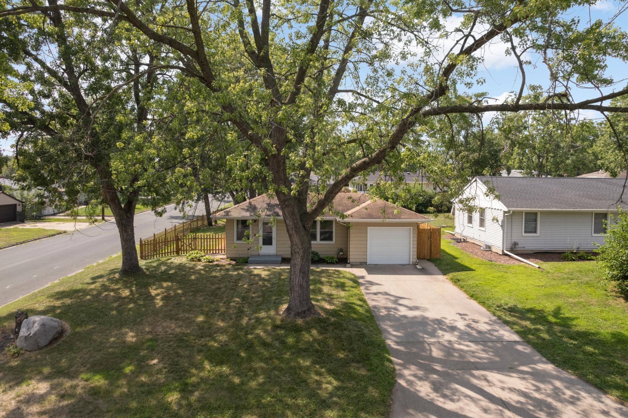 8236 Dupont AVE S, Bloomington, MN 55420