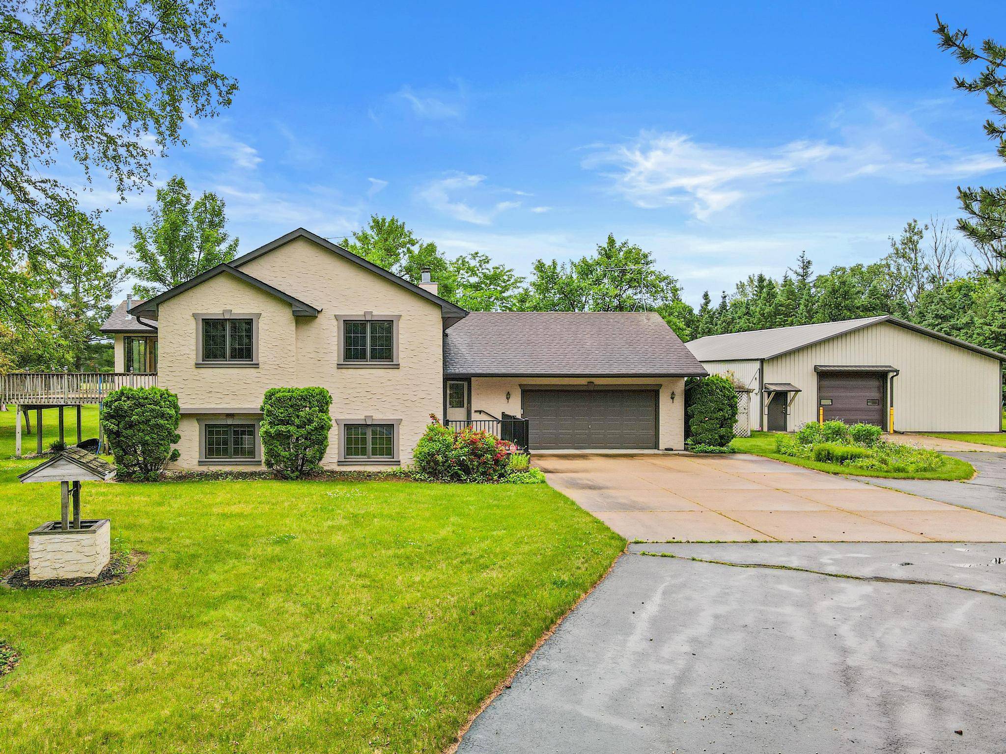 160 196th DR NW, Elk River, MN 55330