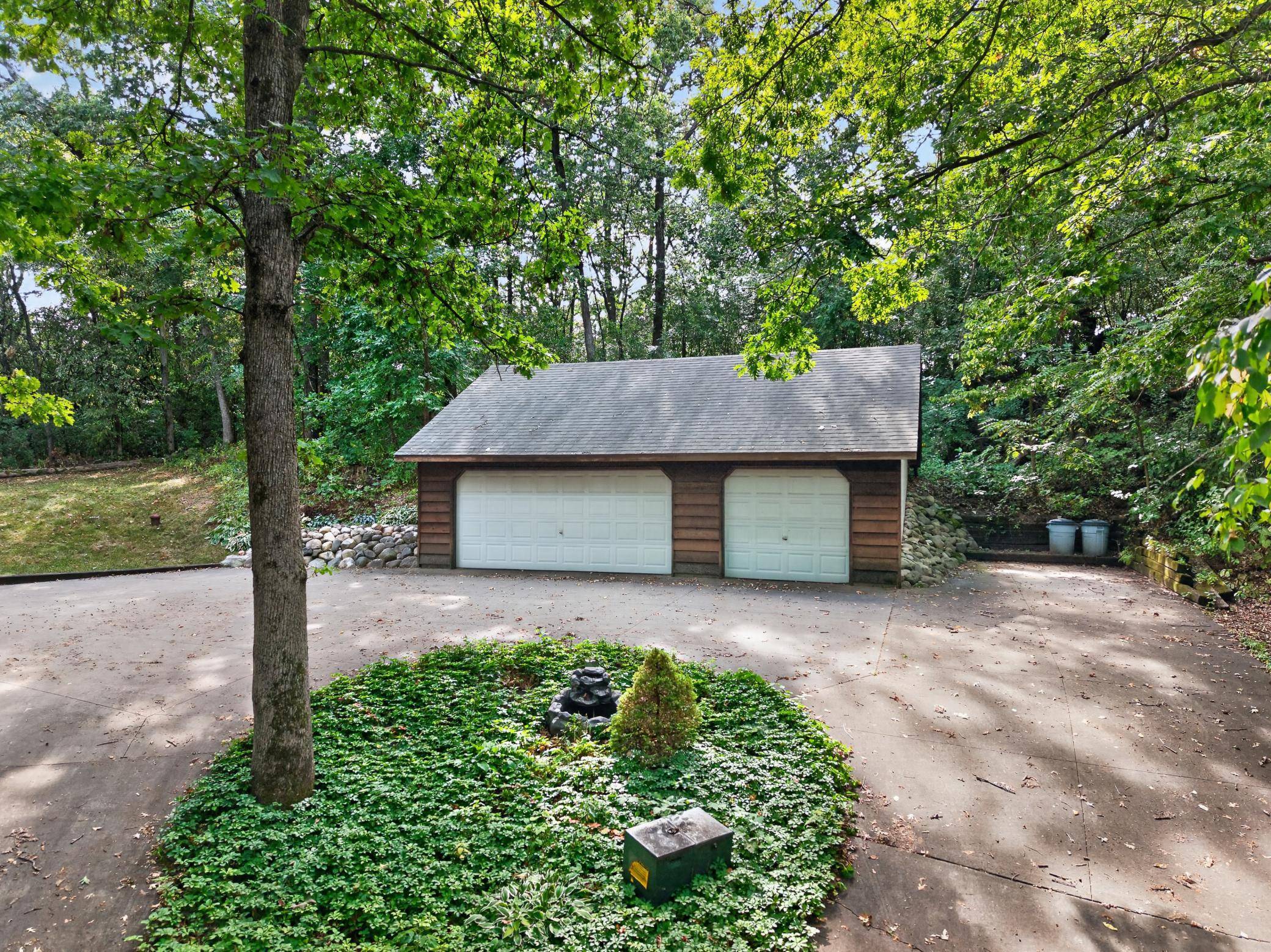 1580 110th CT W, Inver Grove Heights, MN 55077