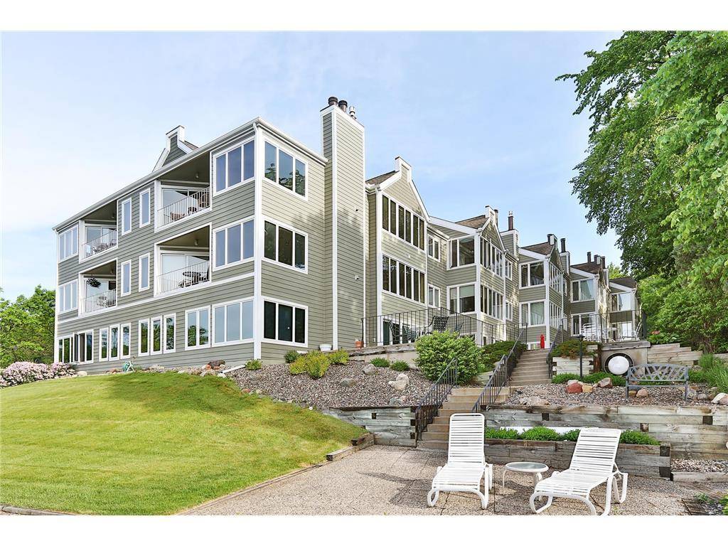2670 Commerce BLVD #106, Mound, MN 55364