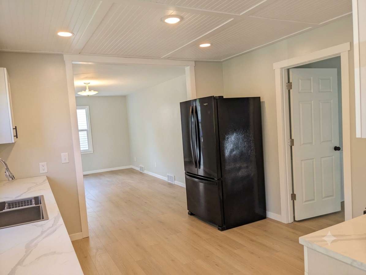 124 N 3rd ST, Le Sueur, MN 56058