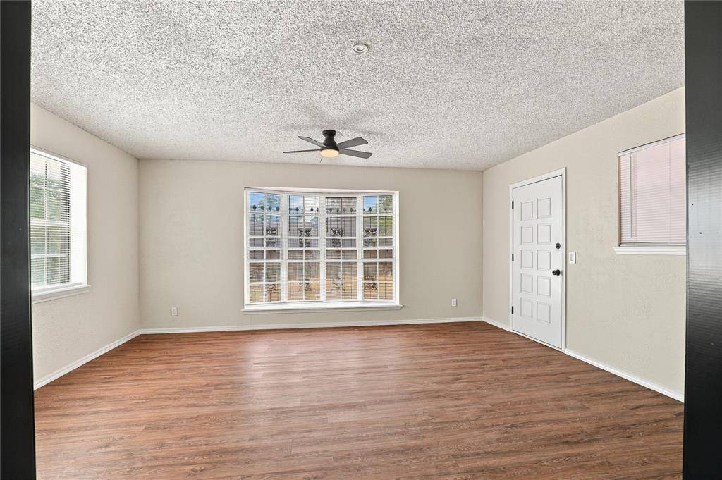 4004 Terry WAY, Del City, OK 73115