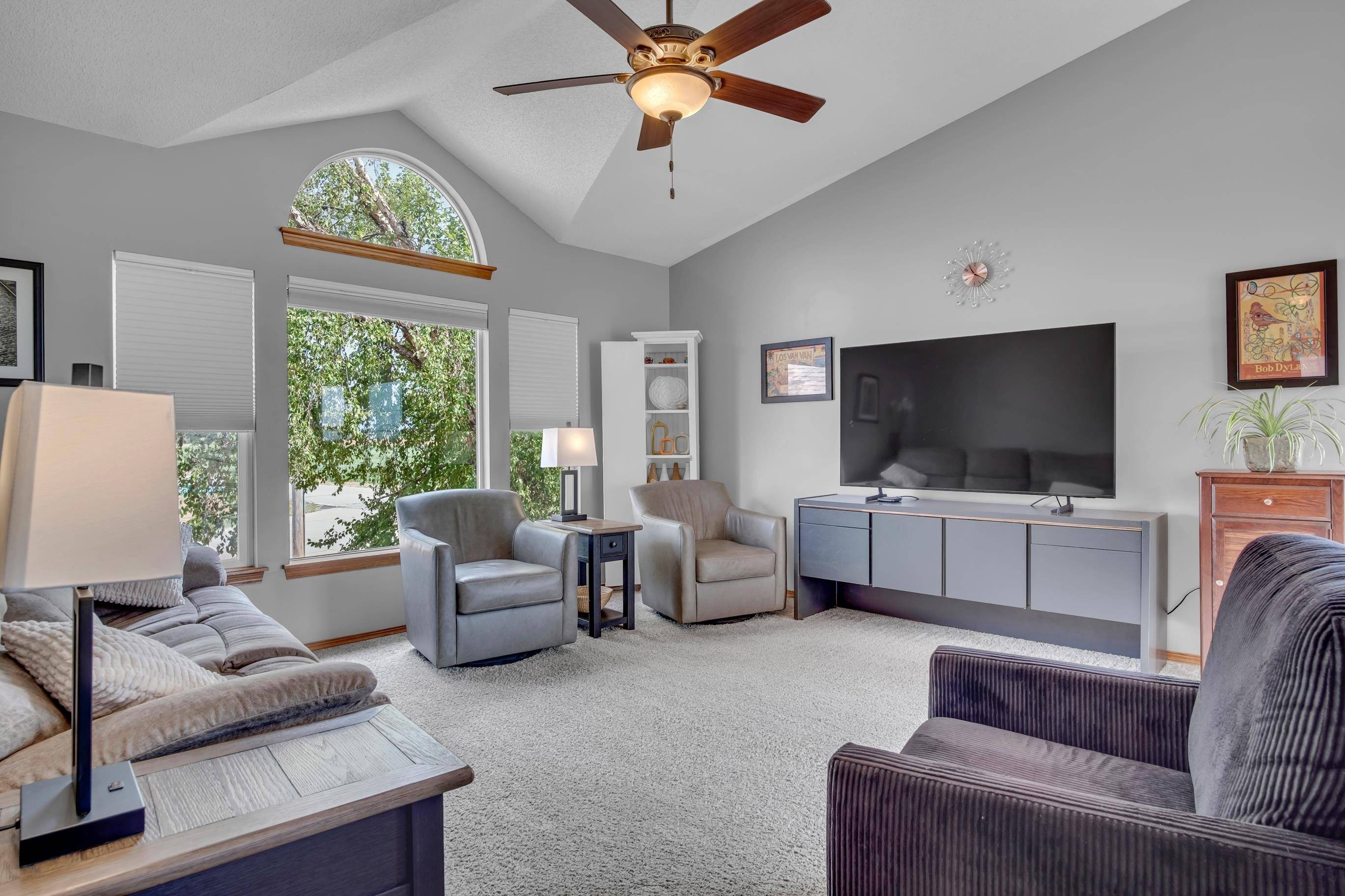 2321 Paddington Ave, Newton, KS 67114