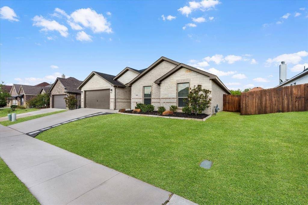 6924 Talon Bluff Drive, Fort Worth, TX 76179