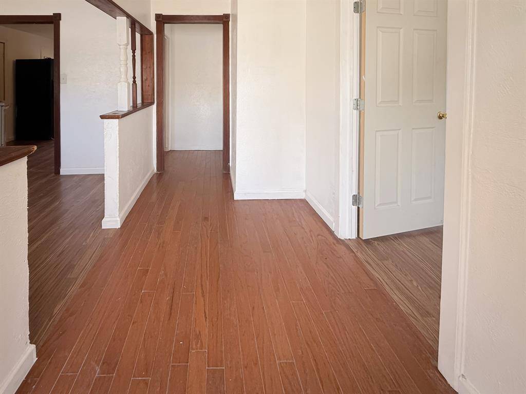 120 N Las Vegas Trail, White Settlement, TX 76108