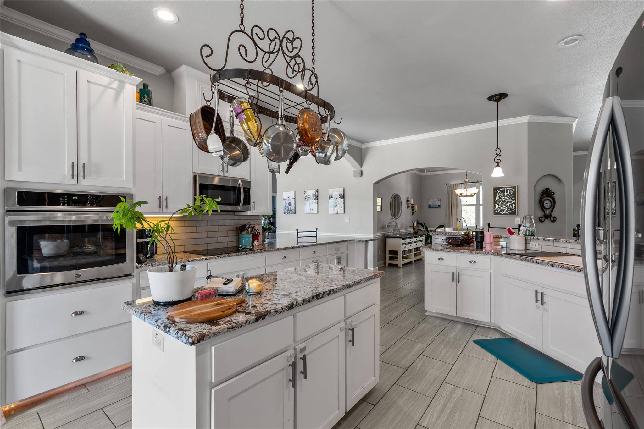 21508 Lake Park DR, Lago Vista, TX 78645