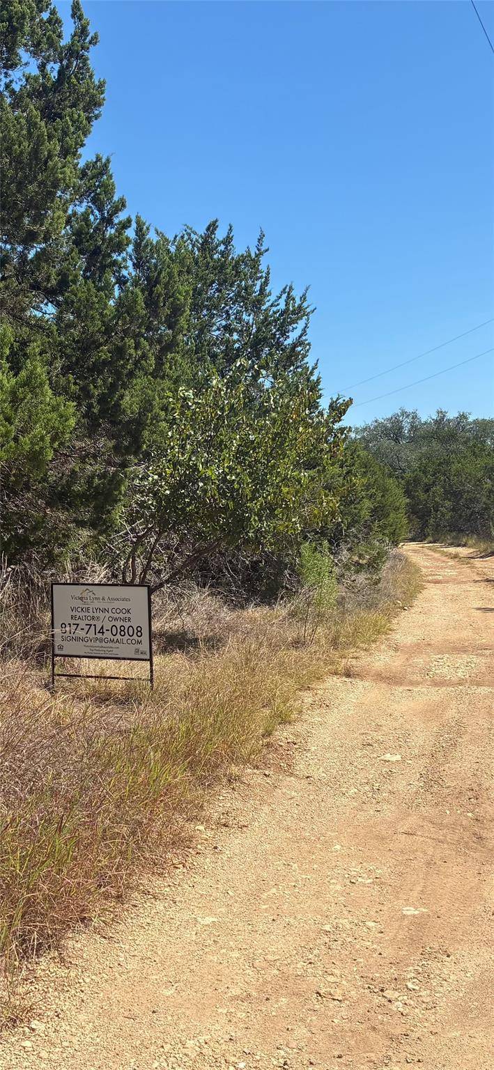 317 W Headwaters Ranch RD, Kendalia, TX 78027