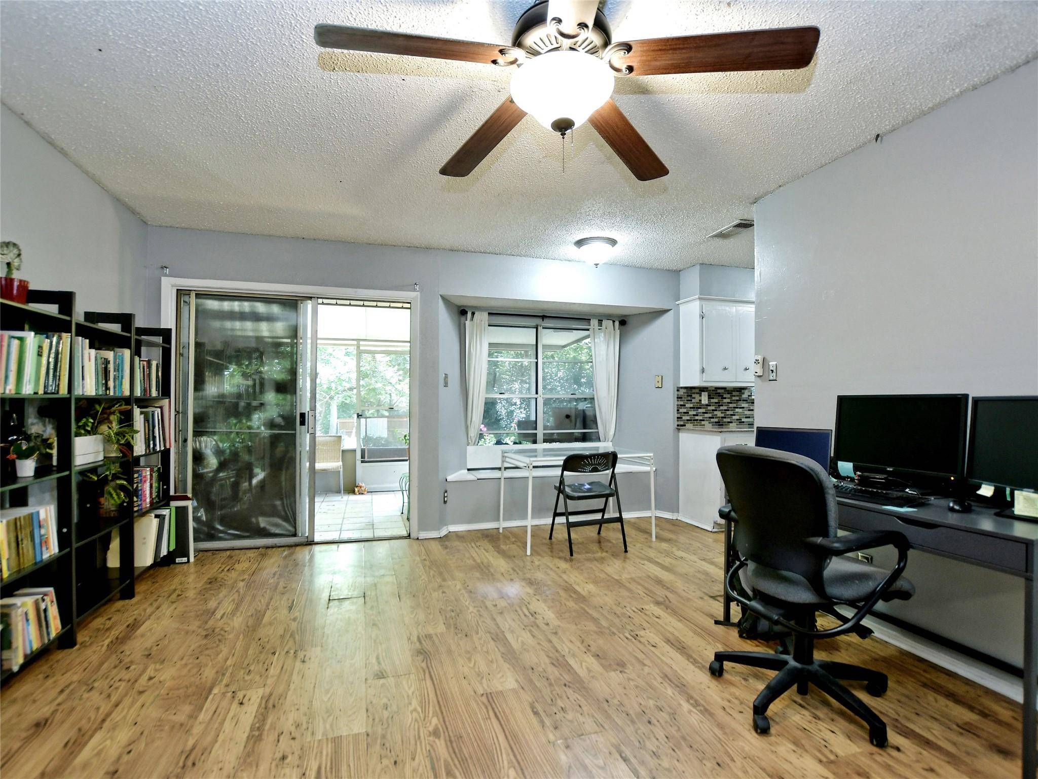 4911 Aberdeen CIR, Austin, TX 78745