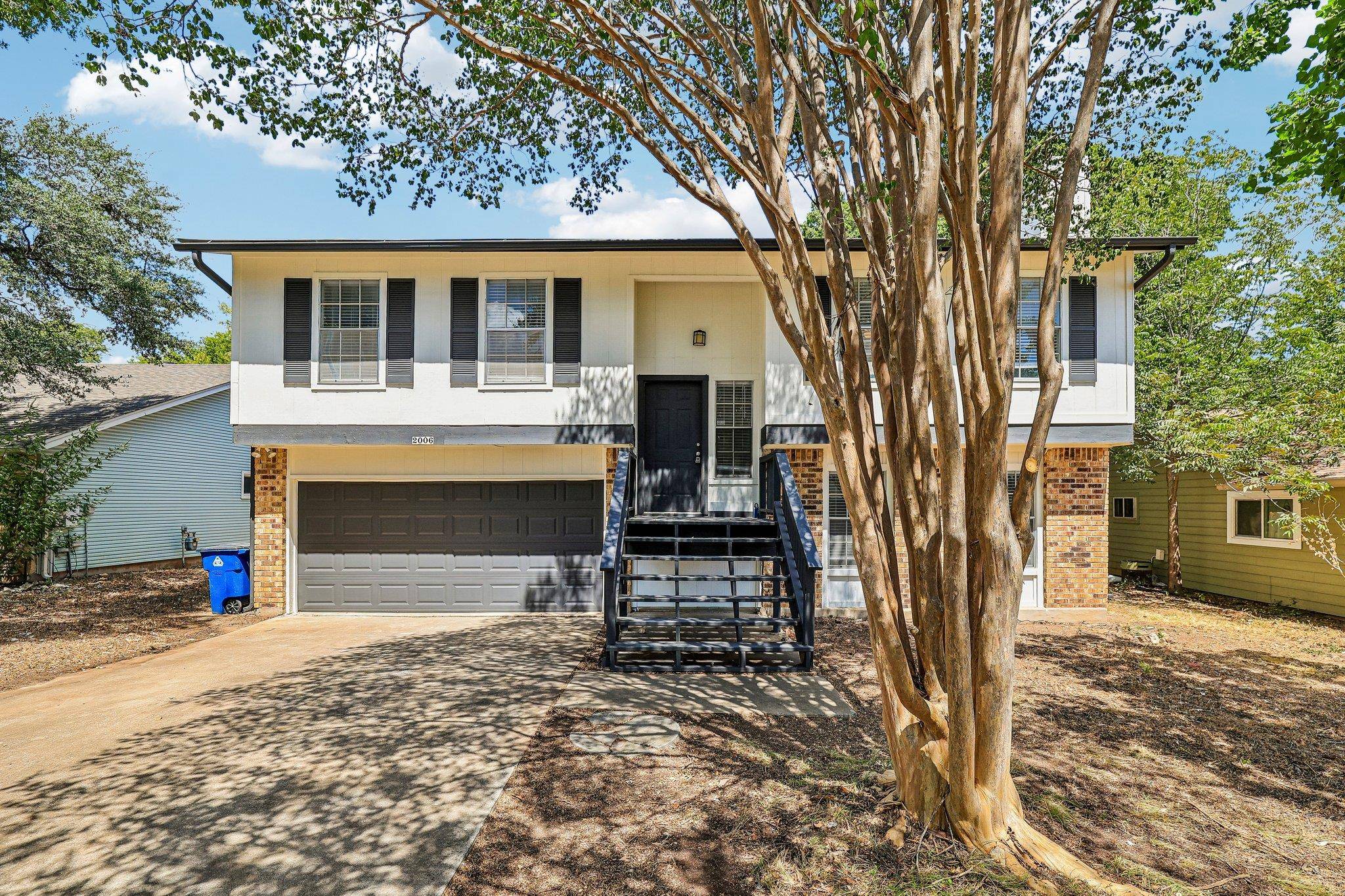 2006 Lear LN, Austin, TX 78745