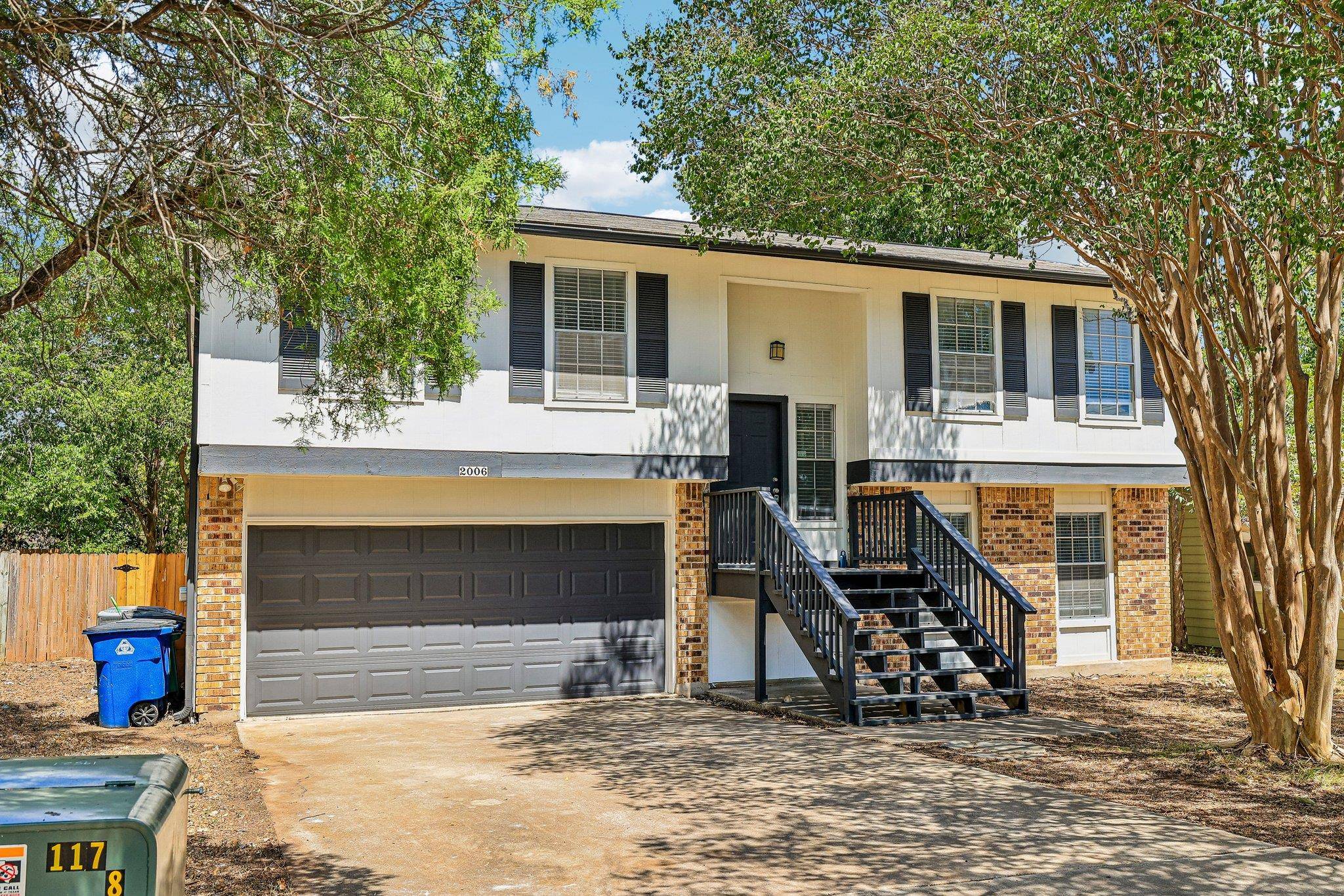 2006 Lear LN, Austin, TX 78745