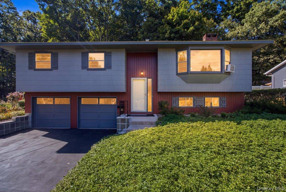 66 Lamb AVE, Saugerties, NY 12477