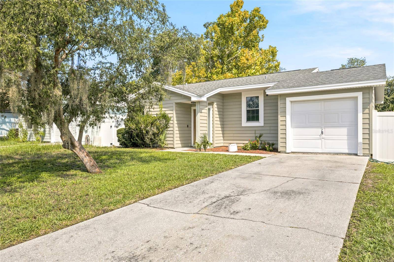 7714 GLADES CT, Temple Terrace, FL 33637