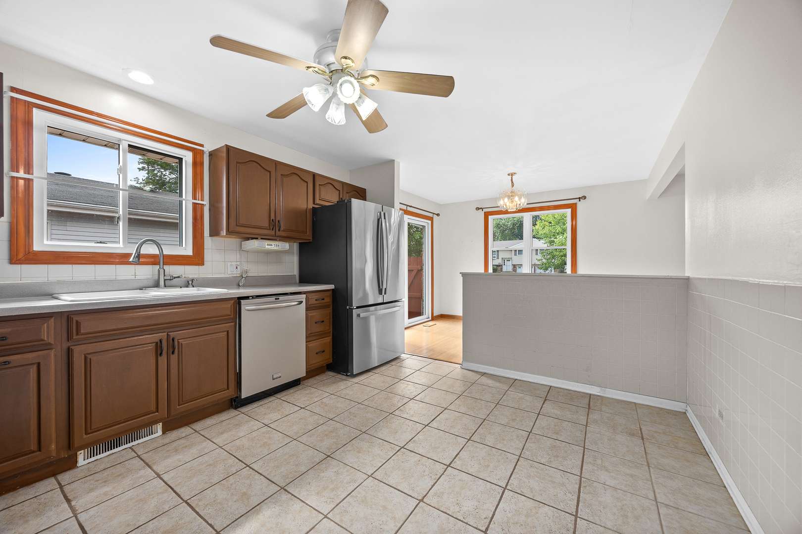1309 Wilson AVE, Wheaton, IL 60189