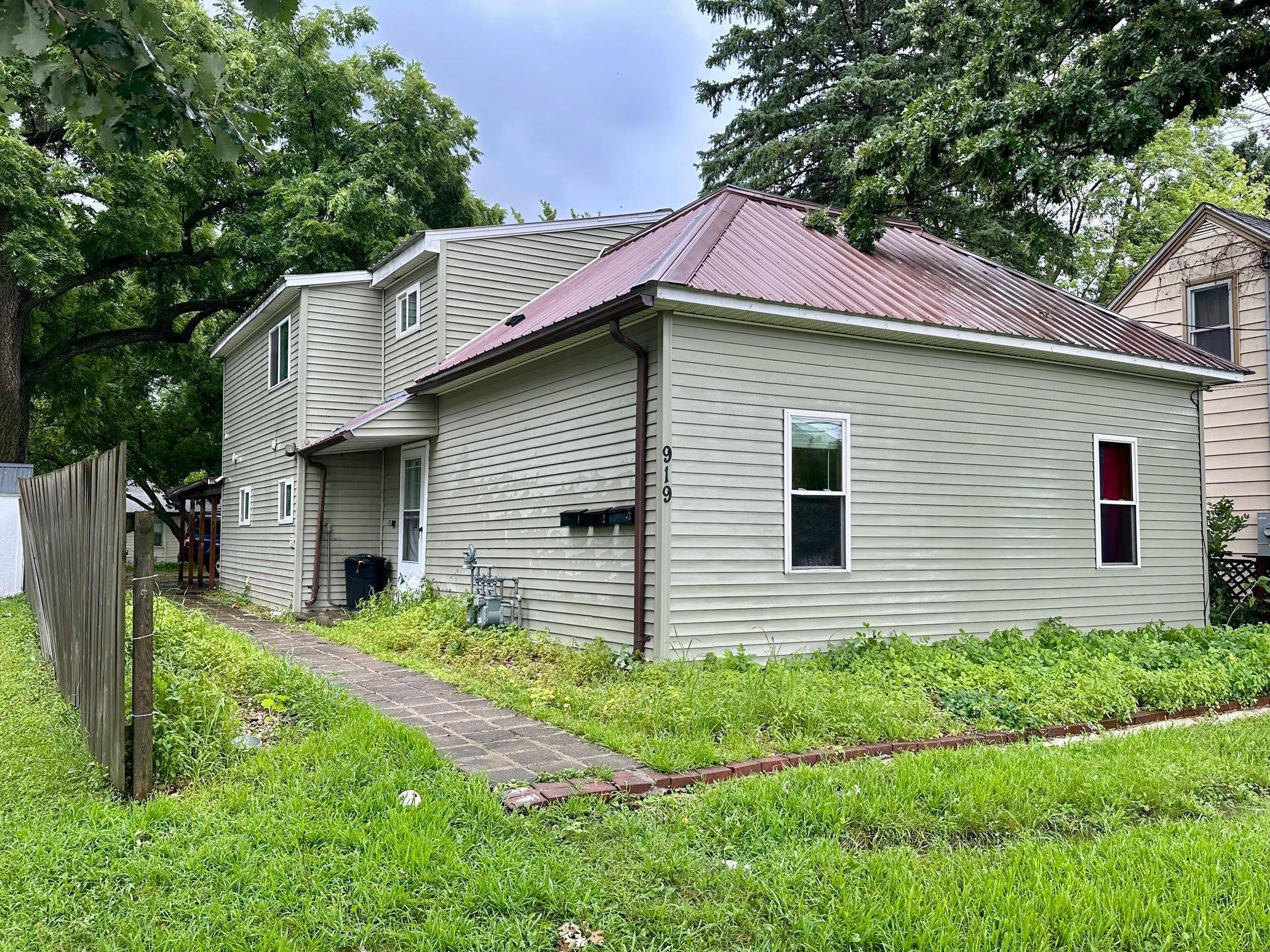 919 W Front ST, Albert Lea, MN 56007
