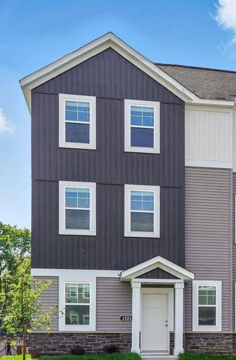 8760 Island Trail Echo N #A, Lake Elmo, MN 55001