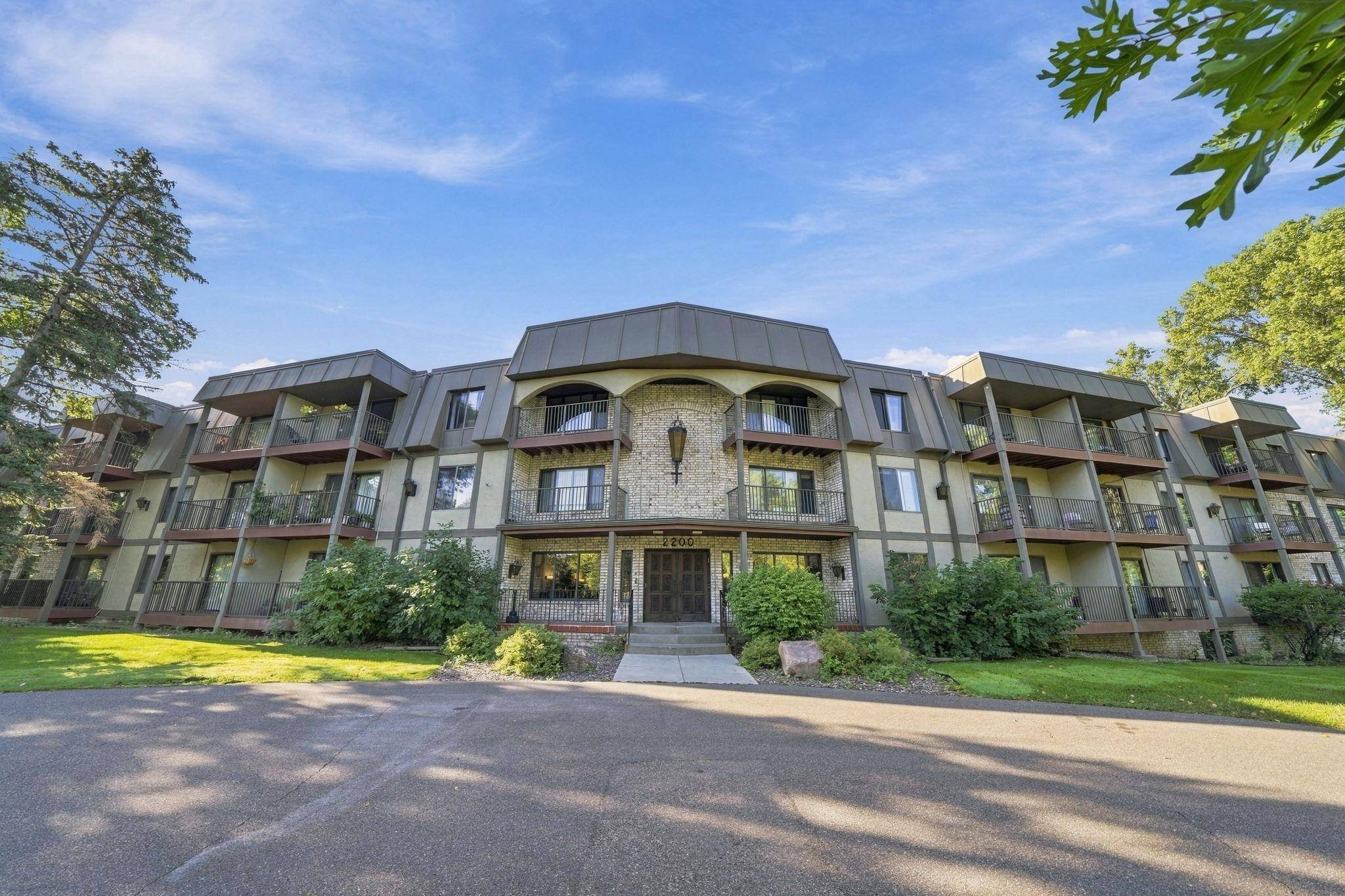 2200 Nevada AVE S #312, Saint Louis Park, MN 55426