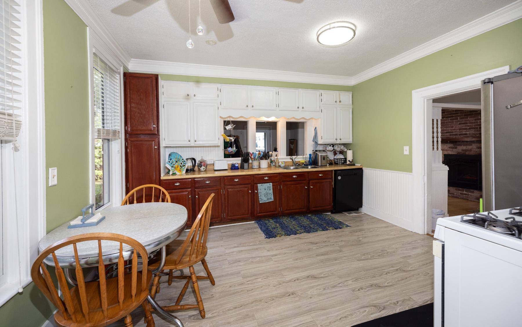113 W Bancroft AVE, Fergus Falls, MN 56537