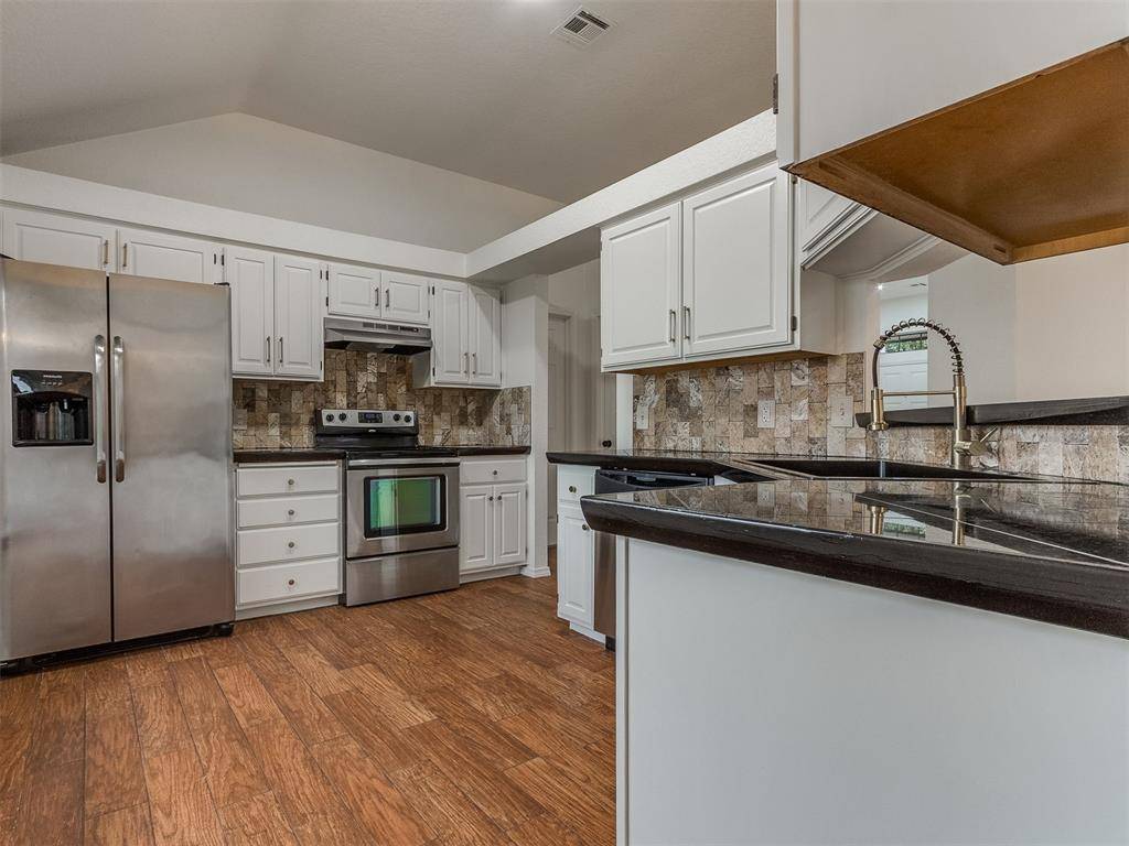 7713 NW 116th ST, Oklahoma City, OK 73162