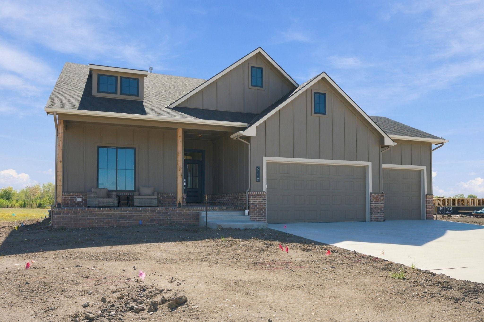 5119 N Highland, Bel Aire, KS 67220