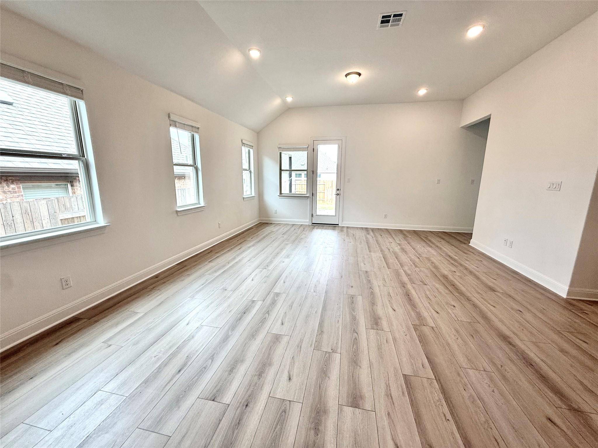 241 Mango CIR, Buda, TX 78610