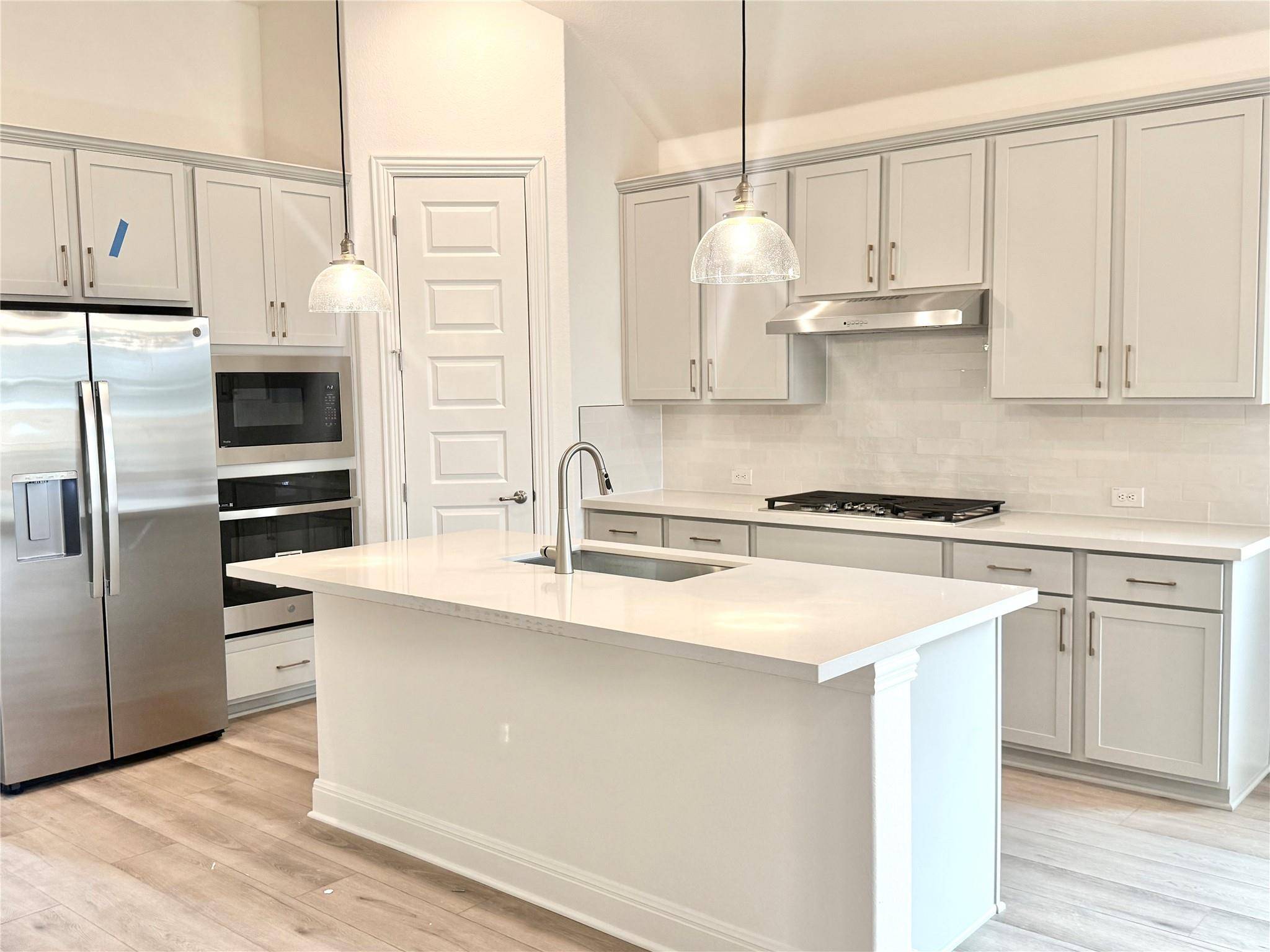 241 Mango CIR, Buda, TX 78610