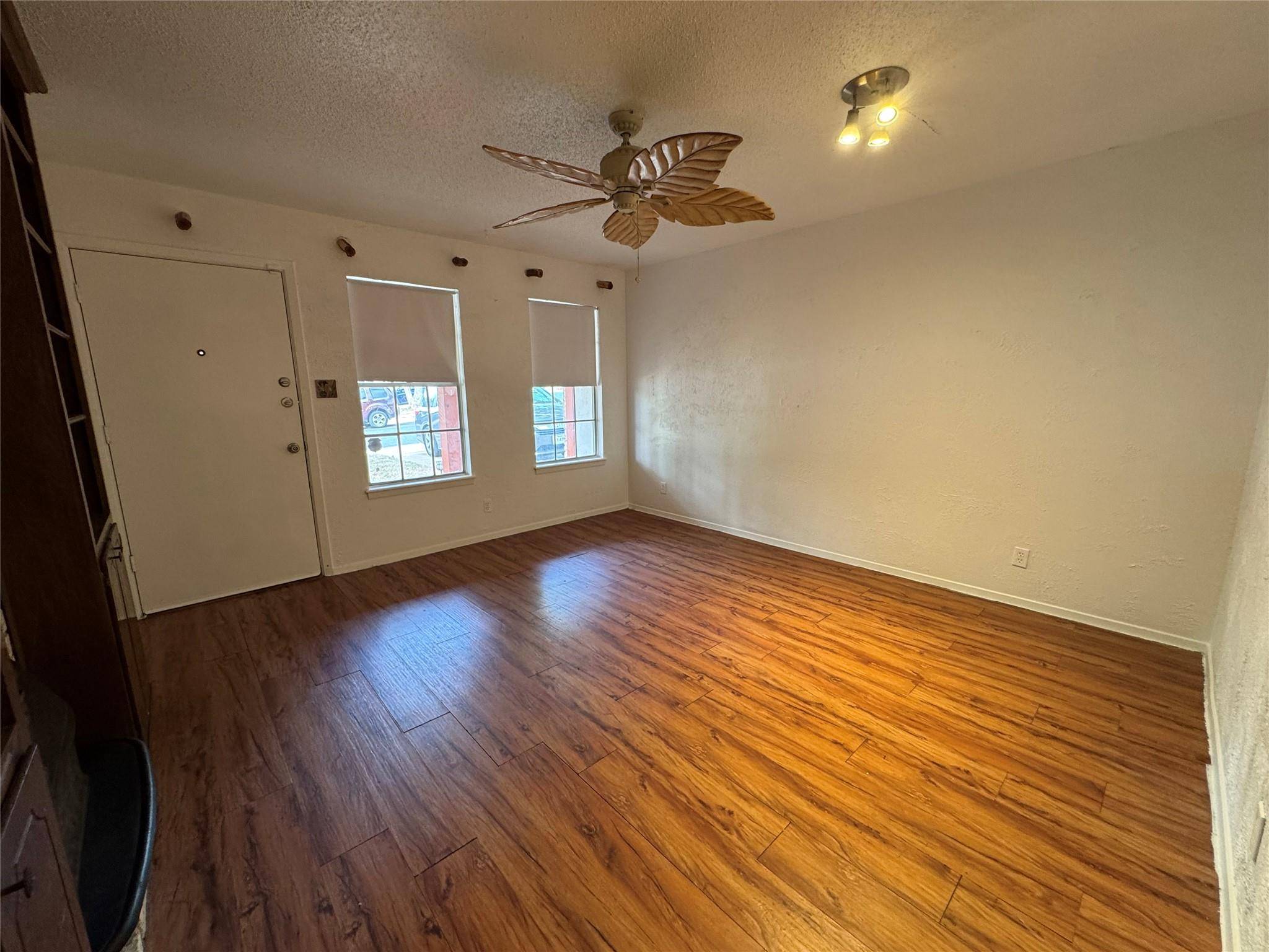 1806 Cherry Orchard DR, Austin, TX 78745